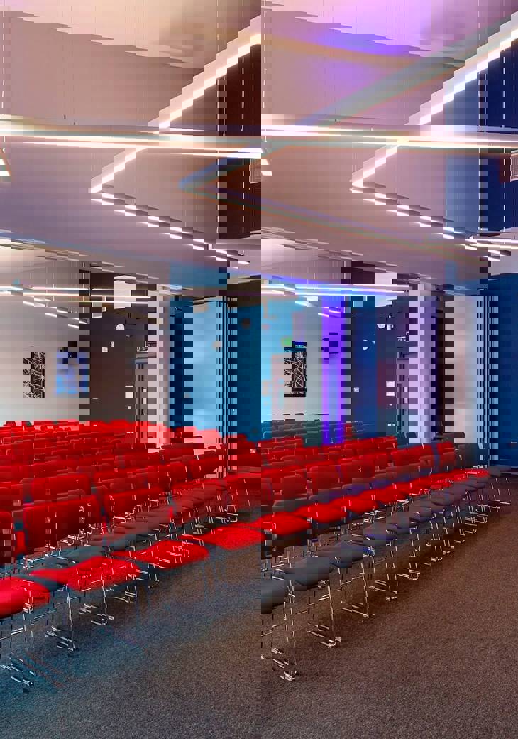 Watershard Theatre Style 4 Iwm North 46870153091 O