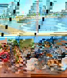 Watershard 3 View And Breakfast